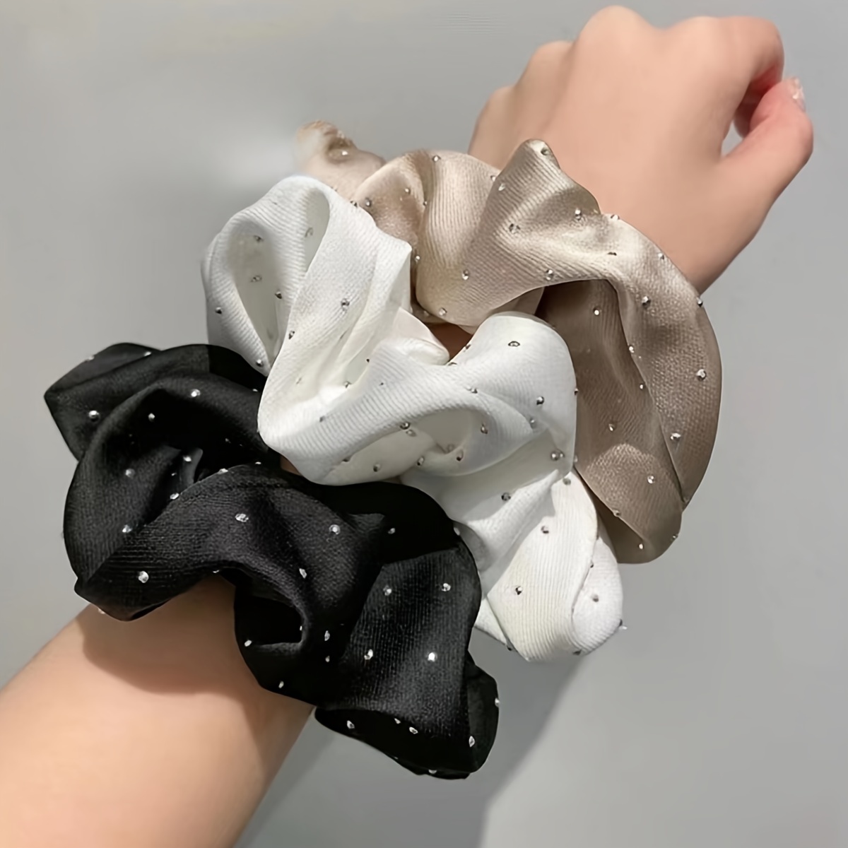 1/3PCS Satin Scrunchies With R - đánh giá và giá Travel Accessories Aesthetic